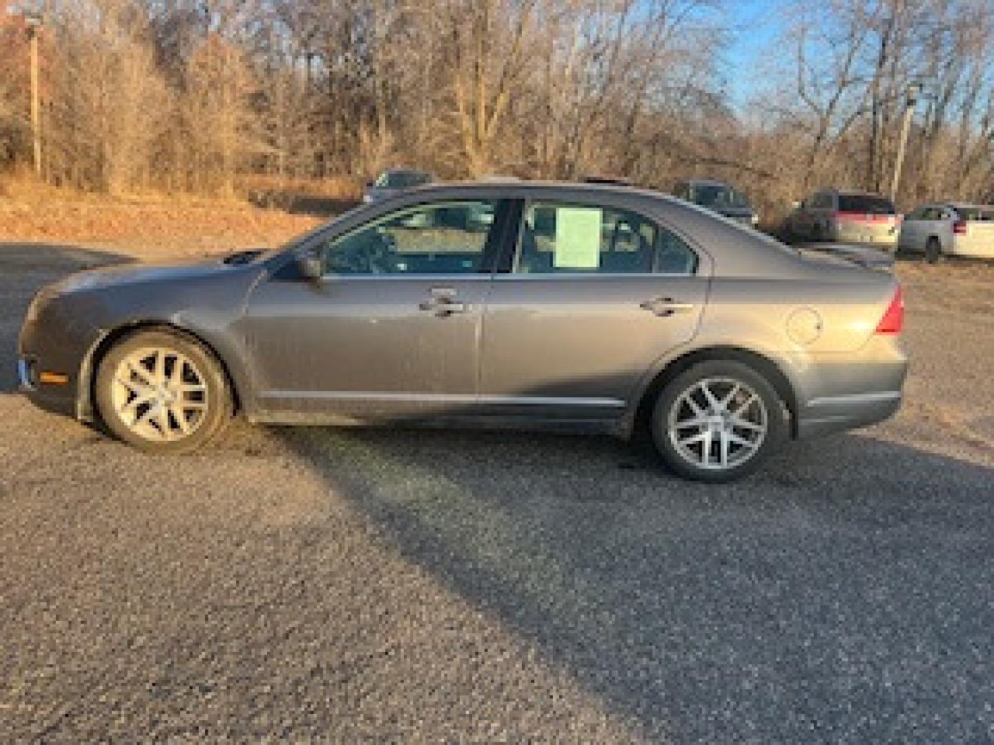 2011 Ford Fusion I4 SEL (3FAHP0JA4BR) with an 2.5L L4 DOHC 16V engine, located at 17255 hwy 65 NE, Ham Lake, MN, 55304, 0.000000, 0.000000 - Photo#1